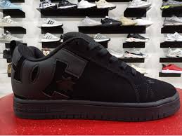 Men's Y2K DC Shoe Collection